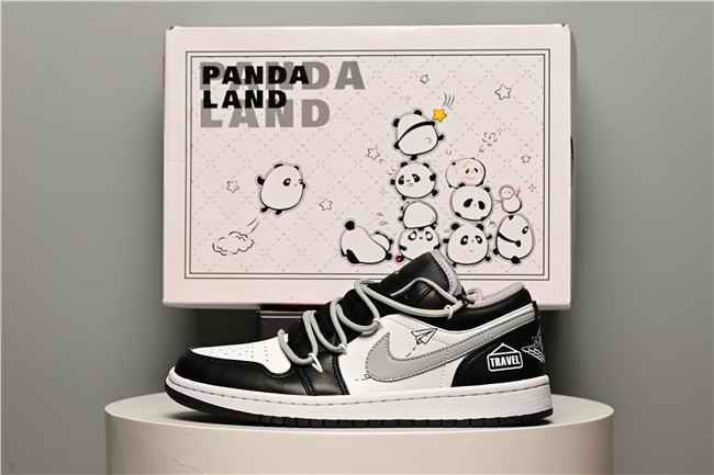 Women's Running Weapon Air Jordan 1 Low Black/White/Grey Shoes 0399